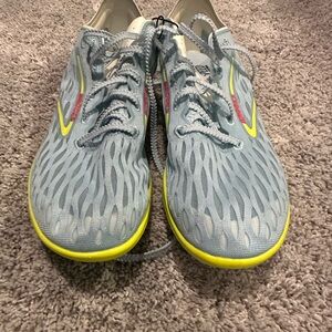 New Brooks Track Spikes Blue and Yellow